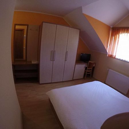 Pansion Rody Panzió Gornja Stubica Kültér fotó
